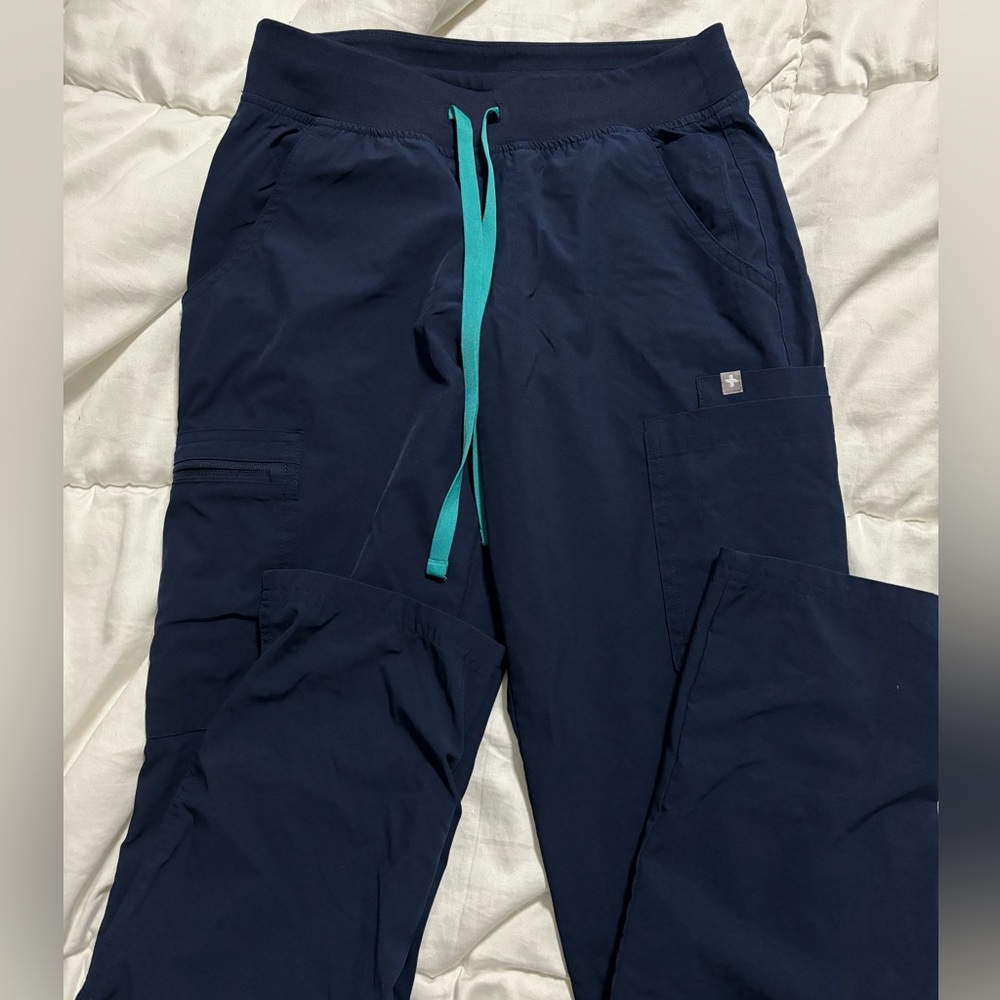 FIGS Navy Yola FreeX Skinny Scub pants